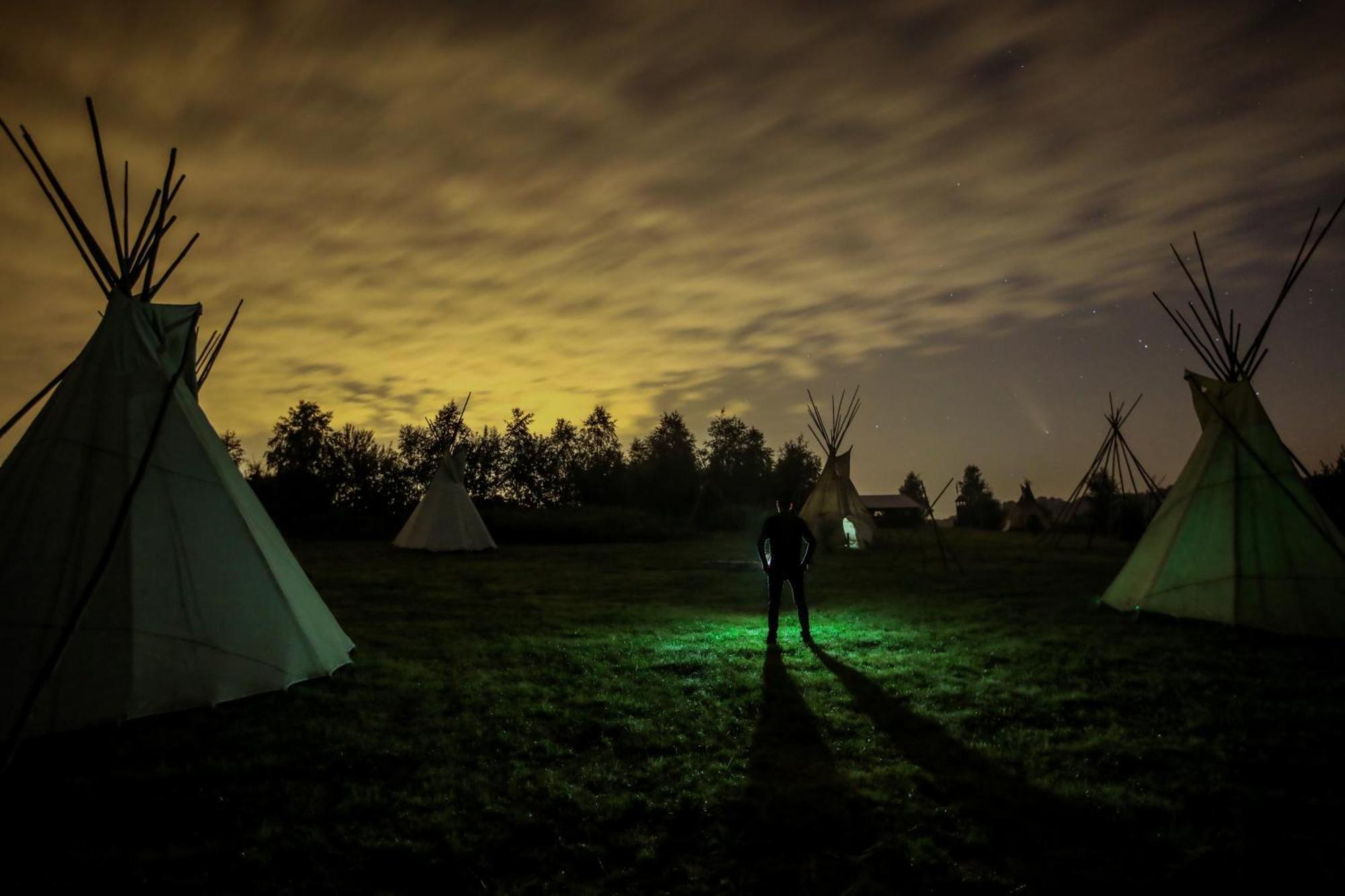 Fort Wapiti Hotel Zalasowa Екстериор снимка